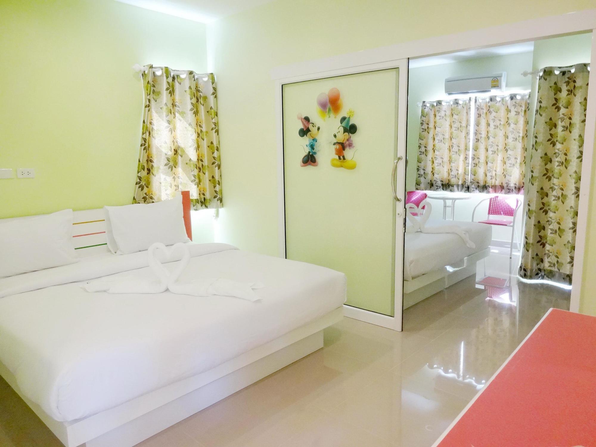 Holland Resort Пхукет Екстер'єр фото